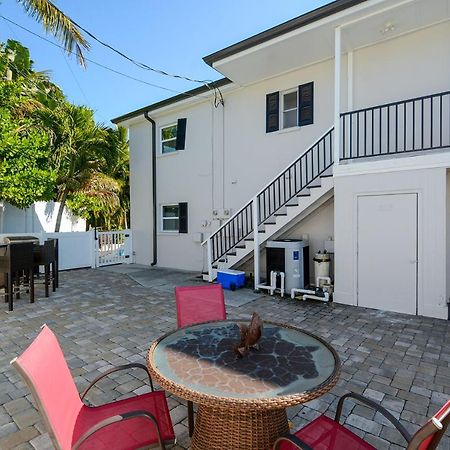 Canal 315 - Right In Siesta Key Village! Екстер'єр фото