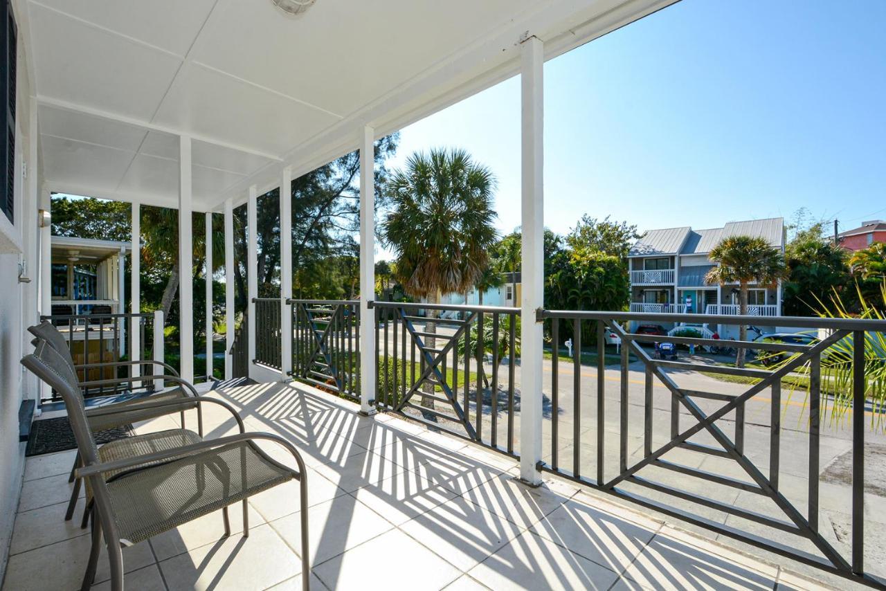 Canal 315 - Right In Siesta Key Village! Екстер'єр фото