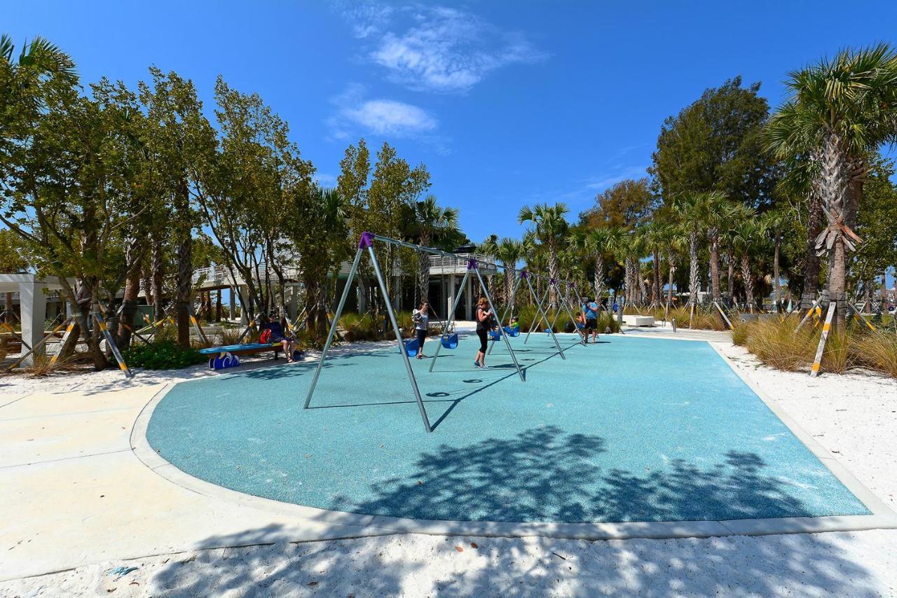 Canal 315 - Right In Siesta Key Village! Екстер'єр фото
