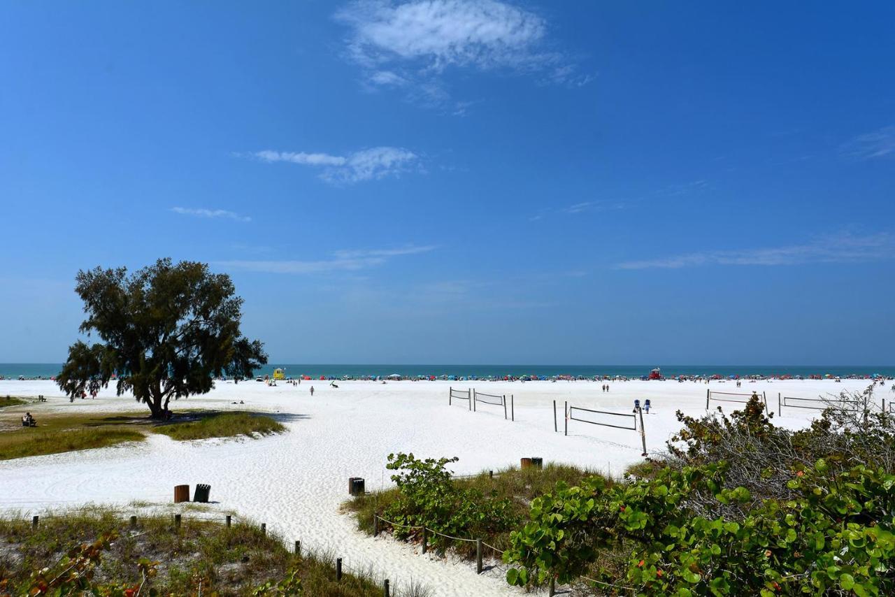 Canal 315 - Right In Siesta Key Village! Екстер'єр фото